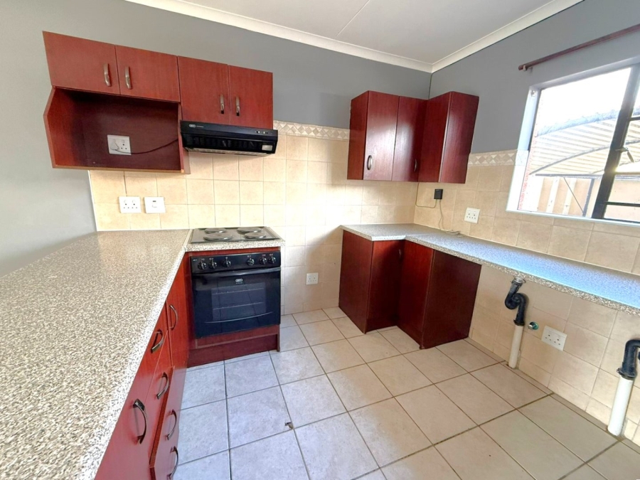 2 Bedroom Property for Sale in Hillside Free State